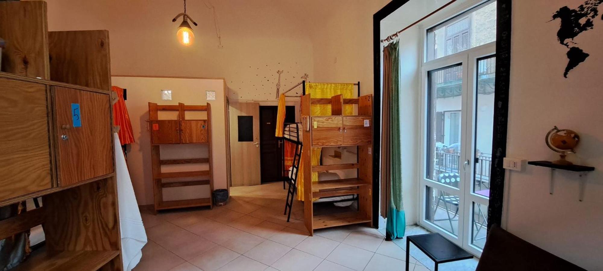 Ostello Exclusive Dependance Palermo Bagian luar foto